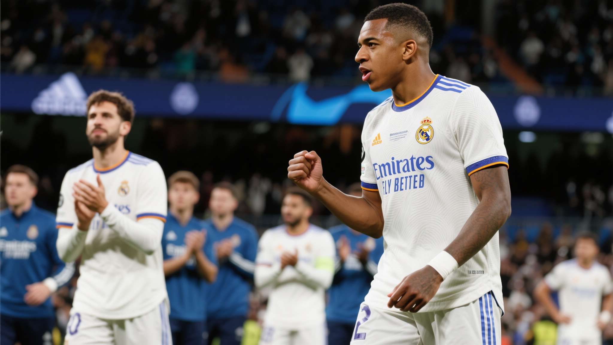皇马0-2落后,姆巴佩晒国家德比转播画面:Hala Madrid 皇马0-2落后,姆巴佩晒国家德比转播画面:Hala Madrid